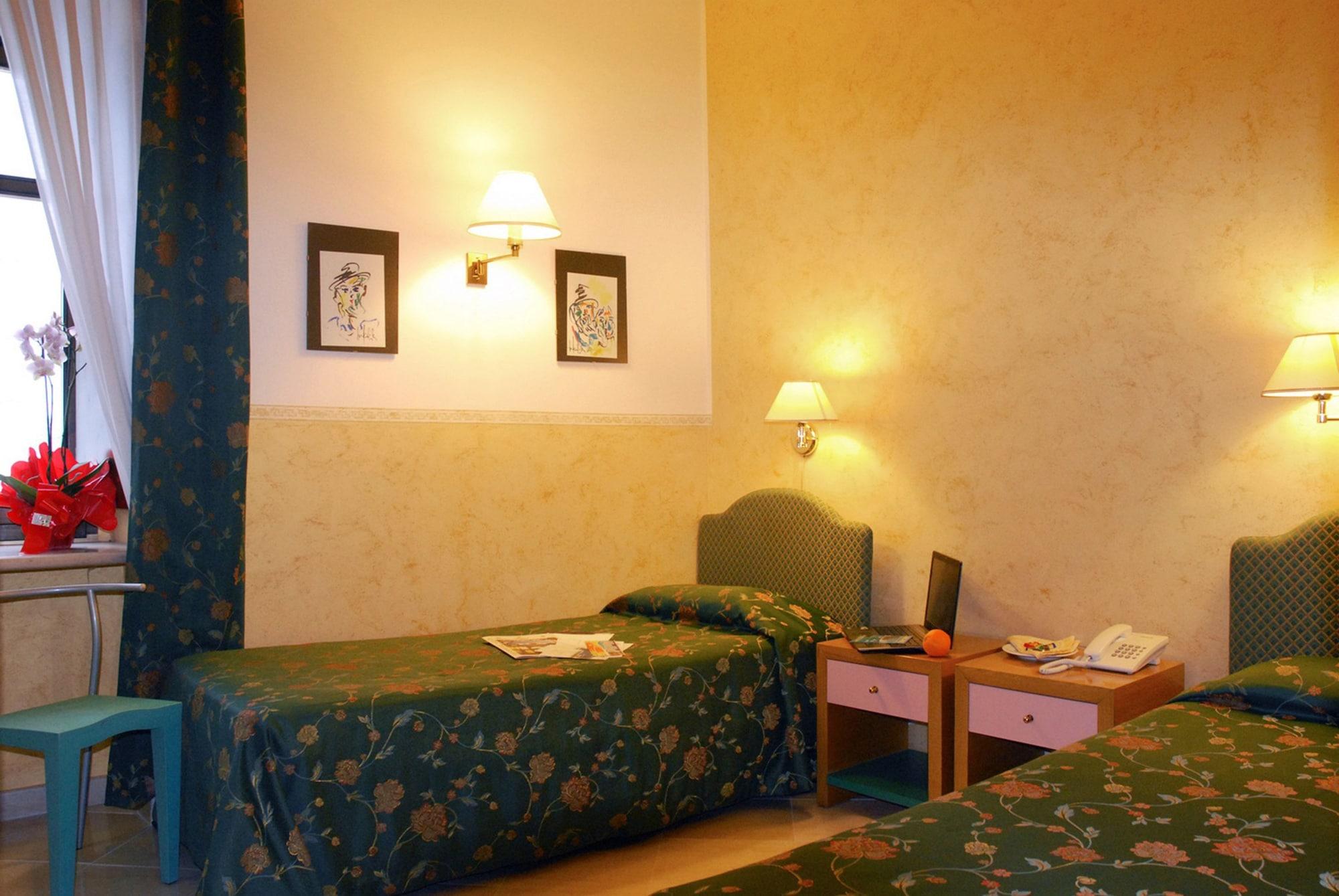 Park Hotel Villa Americana Rodi Garganico Kültér fotó