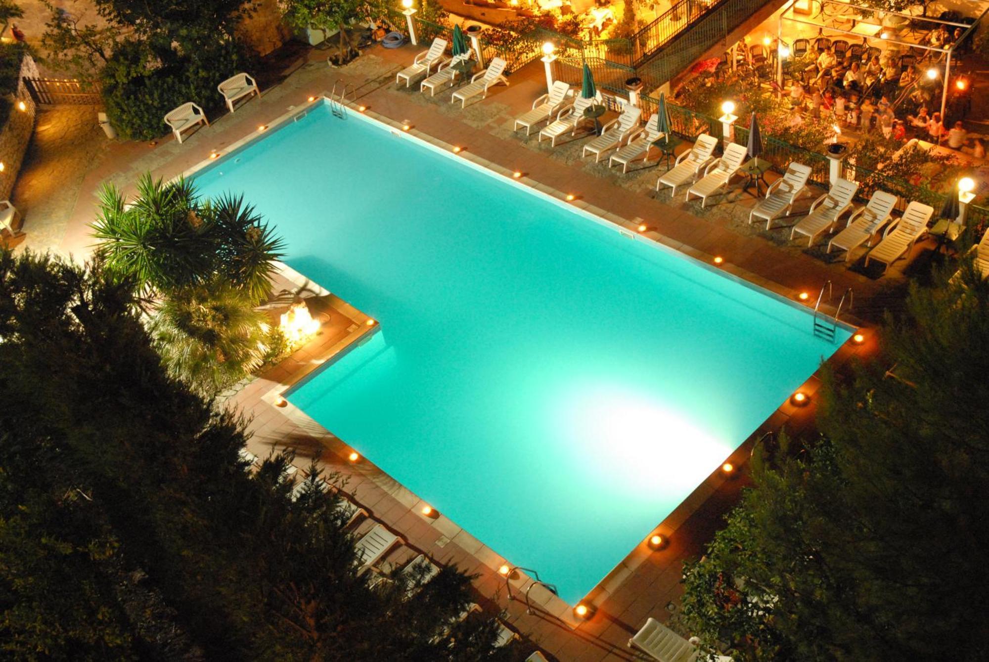 Park Hotel Villa Americana Rodi Garganico Kültér fotó