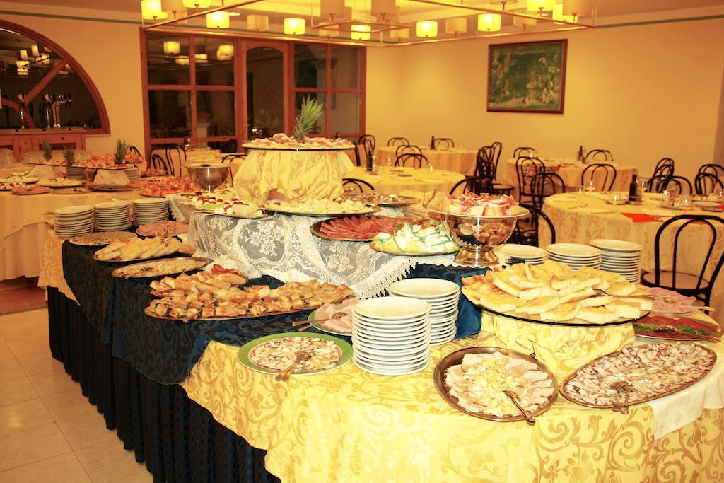 Park Hotel Villa Americana Rodi Garganico Kültér fotó