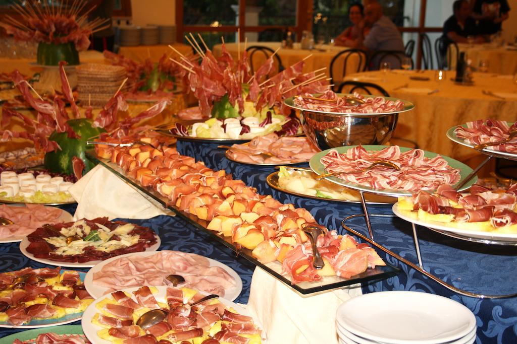 Park Hotel Villa Americana Rodi Garganico Kültér fotó