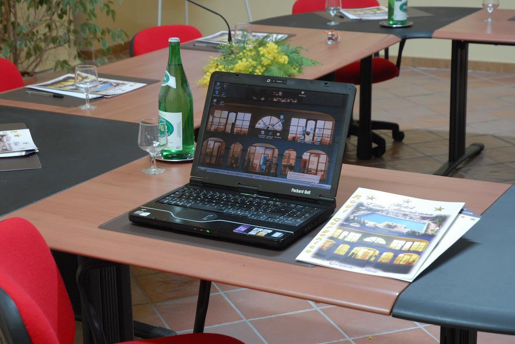 Park Hotel Villa Americana Rodi Garganico Kültér fotó