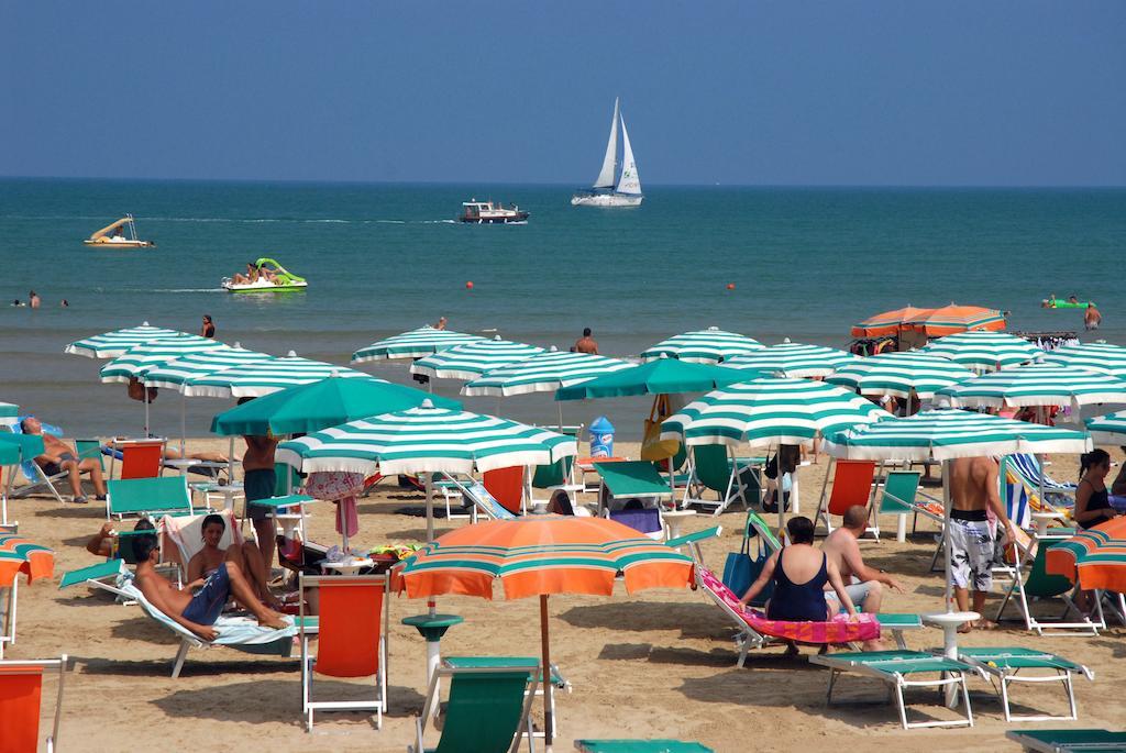 Park Hotel Villa Americana Rodi Garganico Kültér fotó