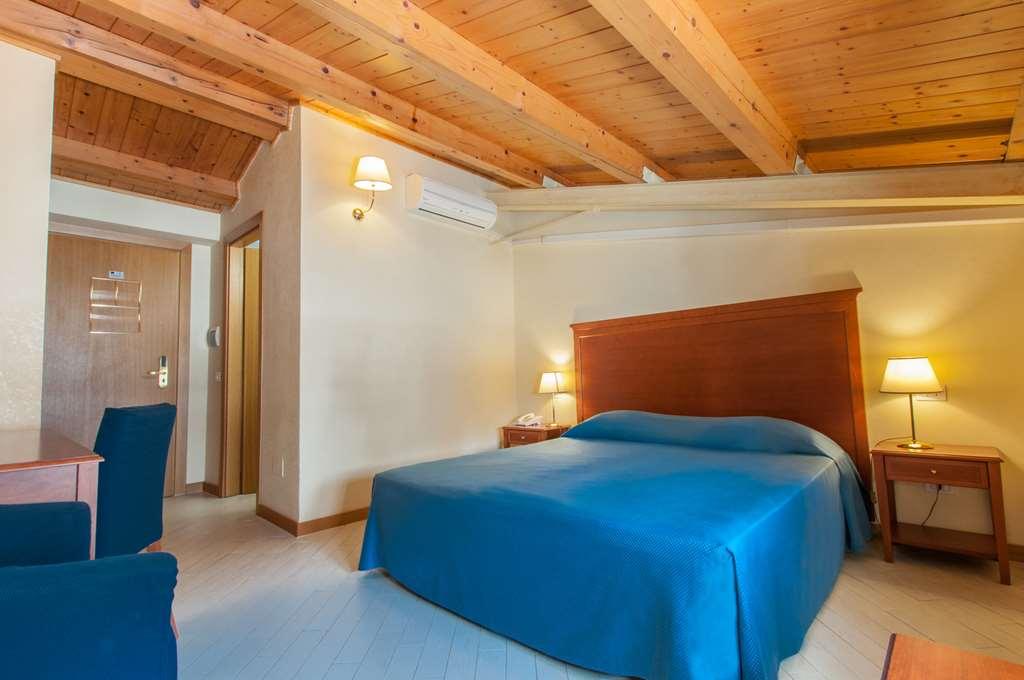 Park Hotel Villa Americana Rodi Garganico Szoba fotó
